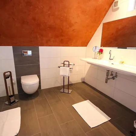 Cafe-restaurant Zum Hochreiter Apartment *