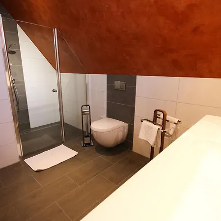 Cafe-restaurant Zum Hochreiter Apartment Spalt